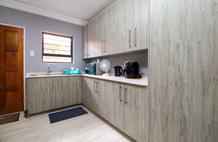 2 Bedroom Property for Sale in Flamwood North West